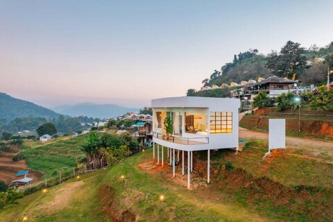 메테오 샤워 홈스테이 - 폰 다오 톡 홈스테이