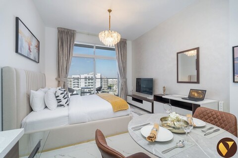 보그, 주얼즈 레지던스 아르잔, 미라클 가든 근처