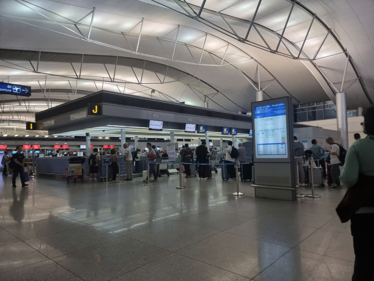 베트남 하노이 노이바이 국제공항 패스트트랙 여행자 후기 사진 1