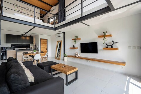 아스타가 로프트 유닛 4 바이 베터플레이스