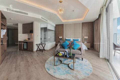 더 엠피레언 나트랑