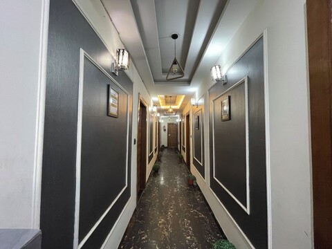 호텔 헤븐, 퍼시픽 몰 수바쉬 나가르