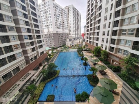 골든 맨션 리트리트, 사이공 트랜짓