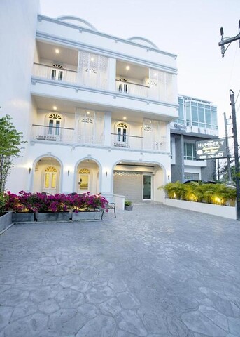 넘버 4 아파트먼트