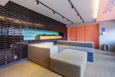 VN 아피아카스 바이 하우시