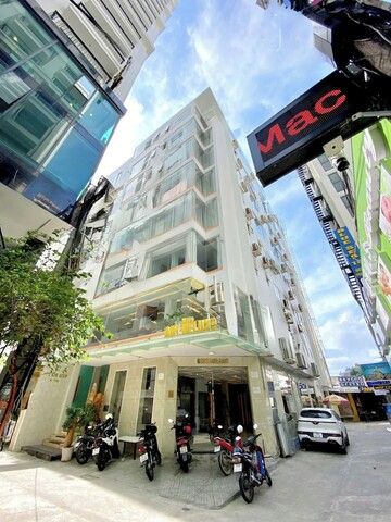 아트 디럭스 호텔