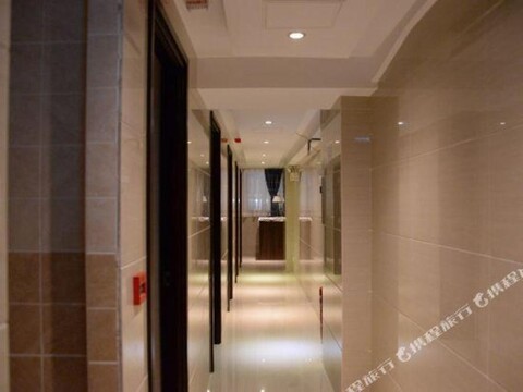 Hong Kong Full Harvest Inn