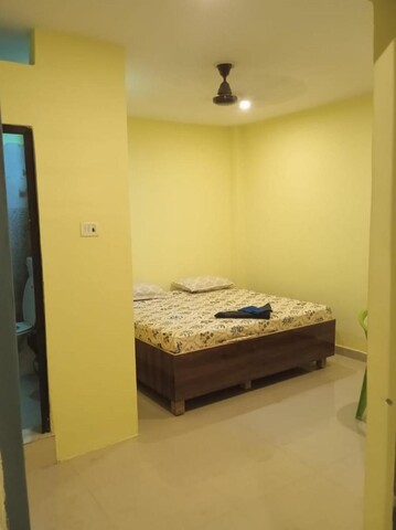 Goroomgo Om Sai Paying Guest House Varanasi