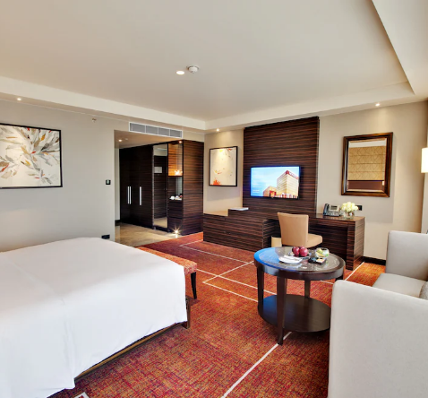 room detail thumbnail 2