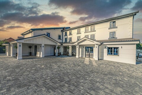 도나 안나 부티크 호텔