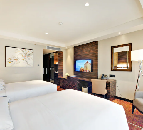 room detail thumbnail 1