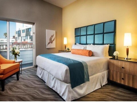 Hotel Reflection Suites