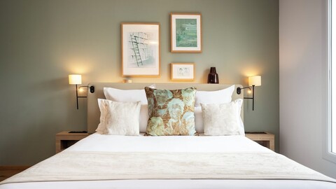 레지드홈 퀘이 디브리