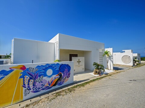 어번던스 오키나와 & 코우리지마 사우나 리조트