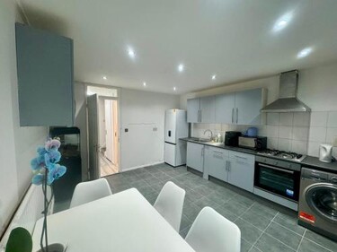 TOTTENHAM VELVET Suites