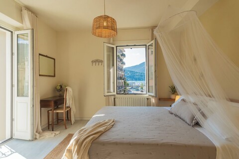 린다 아파트먼트, 렌트 올 코모