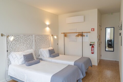 갈레리아스 아이코닉 나이트라이프 204, 필 포르토