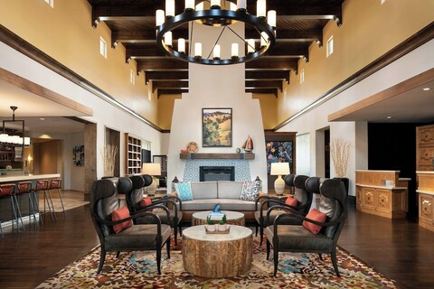 코트야드 산타 바바라 골레타