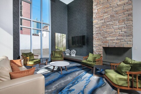 페어필드 인 & 스위트 바이 메리어트 피츠버그 다운타운