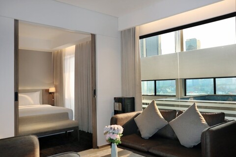 오크우드 스위트 쿠닝안 자카르타