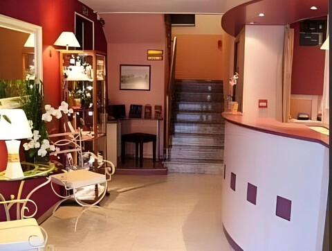 Hotel PRADO avec Parking - Proche Zenith