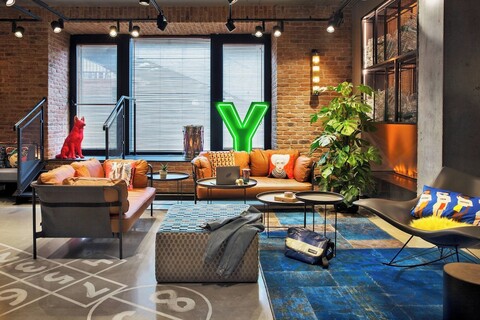 목시 바르샤보 프라가