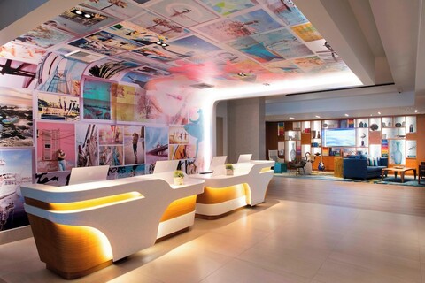 르네상스 뉴포트 비치 호텔