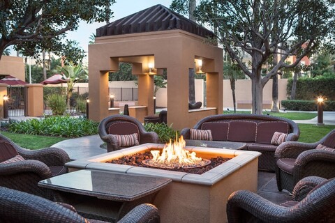 코트야드 바이 메리어트 존 웨인 에어포트/오렌지 카운티