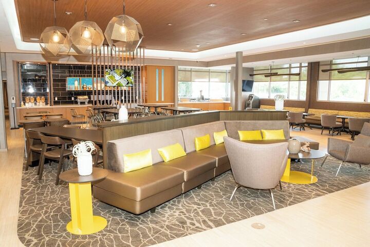 스프링힐 스위트 by Marriott Woodbridge