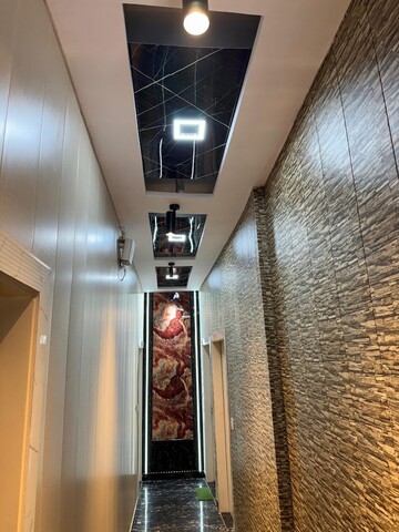 호텔 R 크라운 뱅큇 앤 룸스