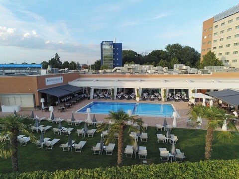 시드니 호텔의 미켈리노 75 호텔