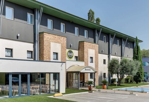 B&B 호텔 오반느 제멘오스