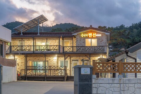 울진 클나라펜션