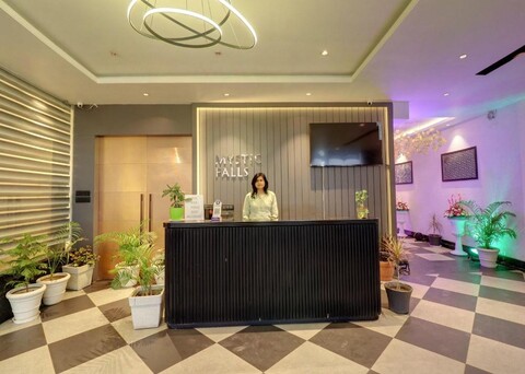 Hotel Mystic Falls