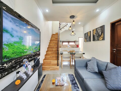 빌라 엘레미 세미냑, 나기사 발리