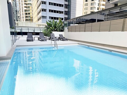 오크스 브리스번 온 샬럿 스위트