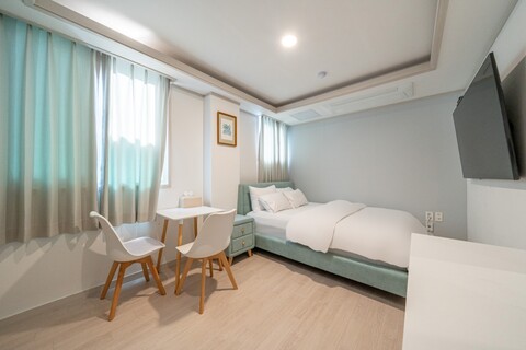 대전 은행 고래하우스