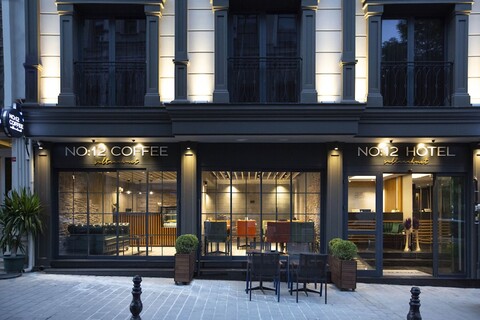 O.12 호텔 술타나메