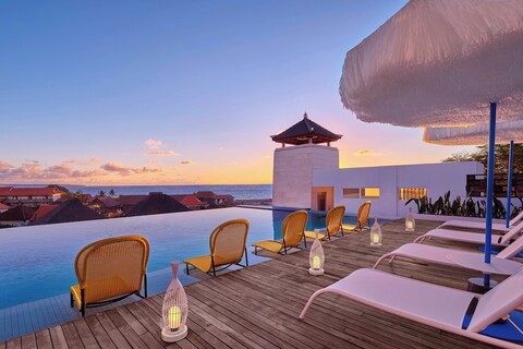 알로프트 발리 스미냑