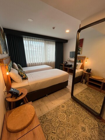 더 게이트 호텔 카디쾨이 다운타운