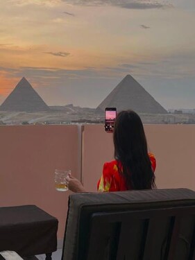 MOON Pyramids View Rooftop apartment