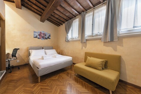 스위트 네스트 바이 메가