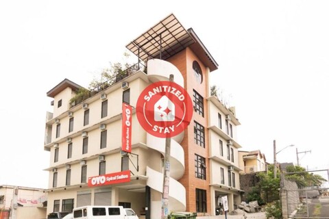 OYO 108 스피럴 스위트 - 격리 호텔