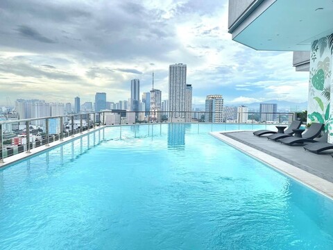 호텔 A and A 케손 시티, 코코텔 제공