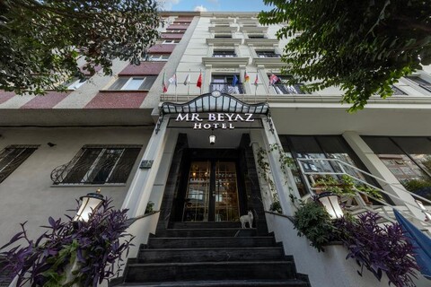 MR. BEYAZ BOUTIQUE HOTEL