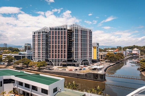 홈스위트 홈 앳 수테라 베이