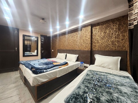 호텔 더 디바인