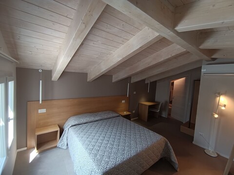 줄리에타 네이 사시