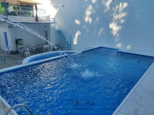 HIdeaway Euro Villa-i