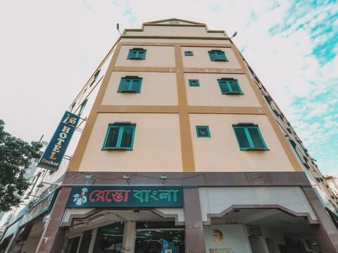 호텔 데스커 숙박, 오후 10시부터 오전 9시까지